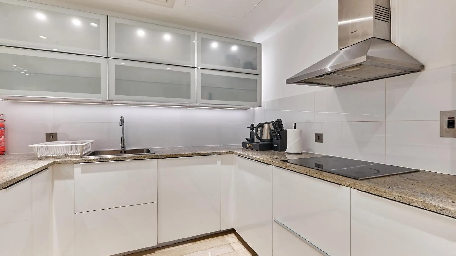 Bnbmehomes - High-End 2Br Apartment On Burj Khalifa Blvd 두바이 0*,